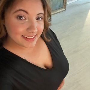 Meet your Posher, Aly